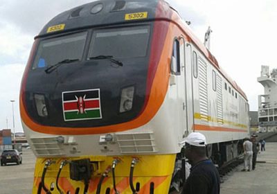 An SGR freight train carrying containers